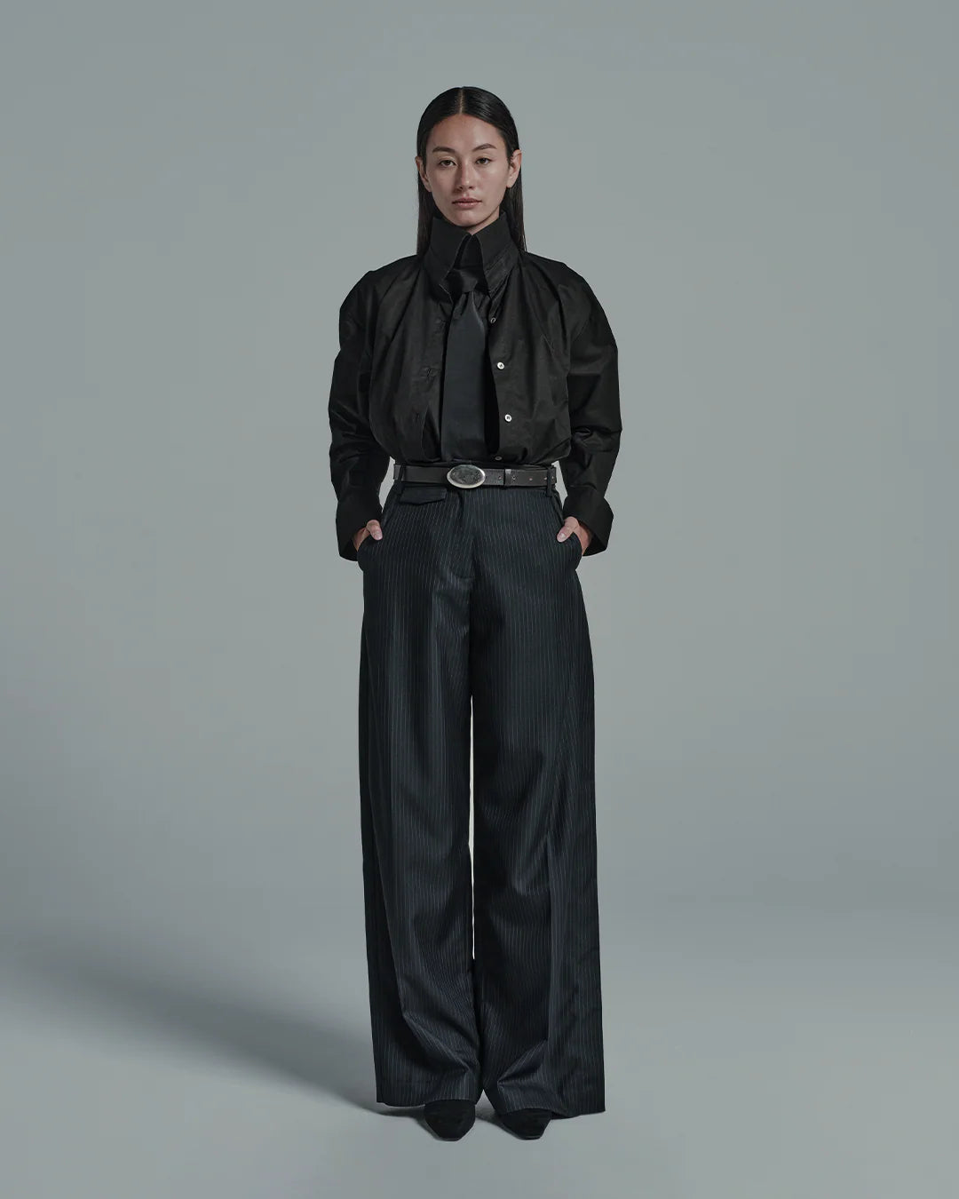 กางเกงเอวสูงตัดเย็บทรงตรง (Tailored High Waist Pants)